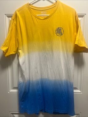 BoxLunch Men’s Yellow White Blue Ombre Short-Sleeve Graphic Tee